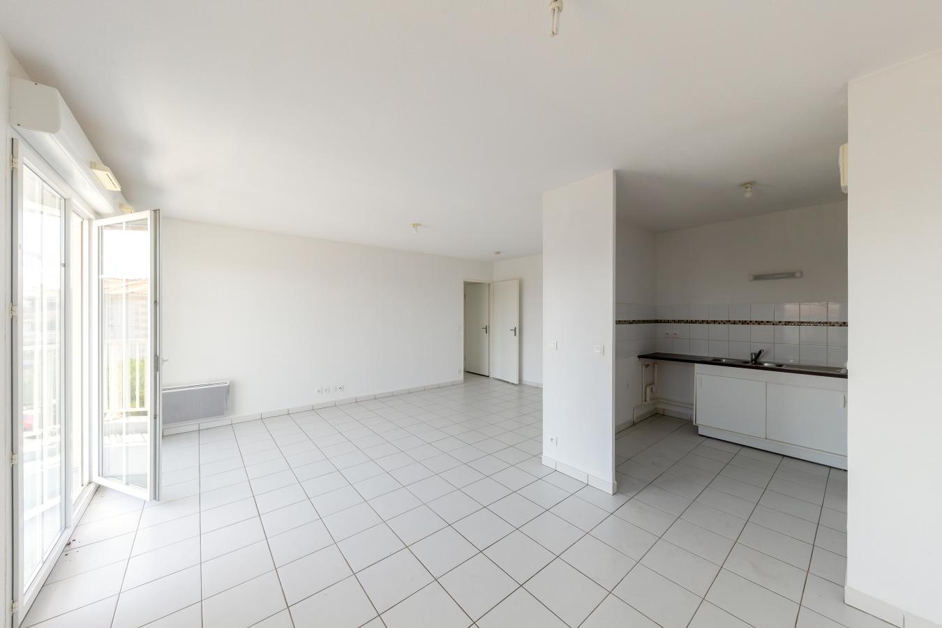 
																			3 pièces – 
																		2ème étage – 66m² - 200 000 € - Photo #1