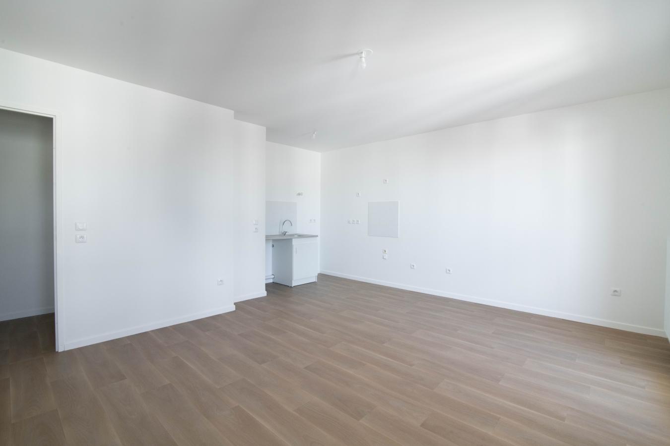 
																																							3 pièces - 
																																						2ème étage - 64m² - 1 178,99 € - Photo #1
