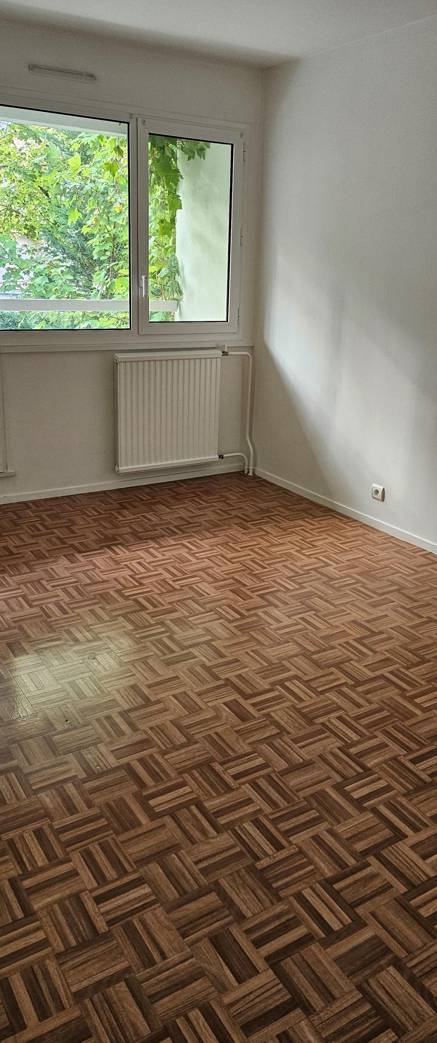 
																																							5 pièces - 
																																						RDC - 109m² - 1 894,98 € - Photo #7