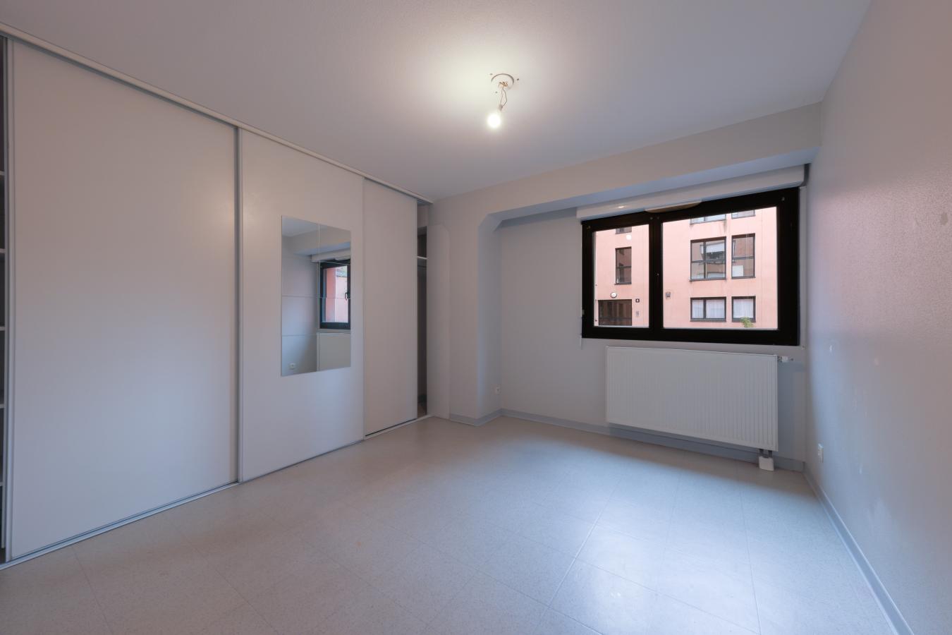 4 pièces - 2ème étage - 91m² - 1 173,48 € - Photo #4