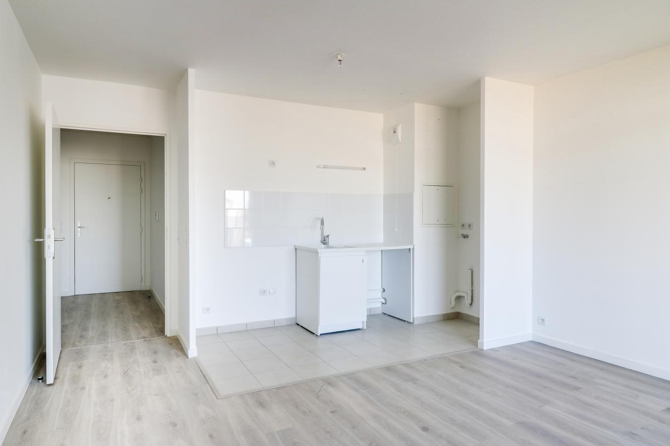3 pièces - RDC - 60m² - 1 013,03 € - Photo #2