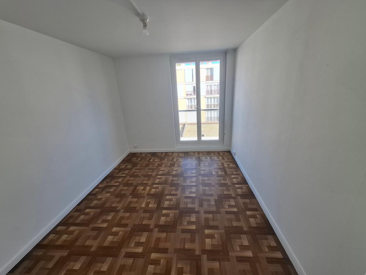 3 pièces - 3ème étage - 63m² - 560,92 € - Photo #3