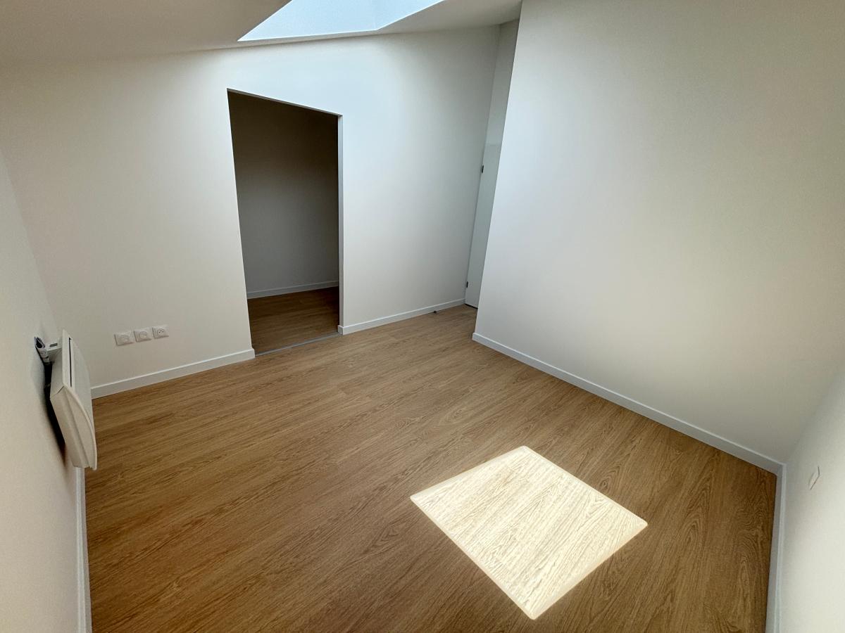
																			3 pièces - 
																		2ème étage - 82m² - 799,23 € - Photo #5
