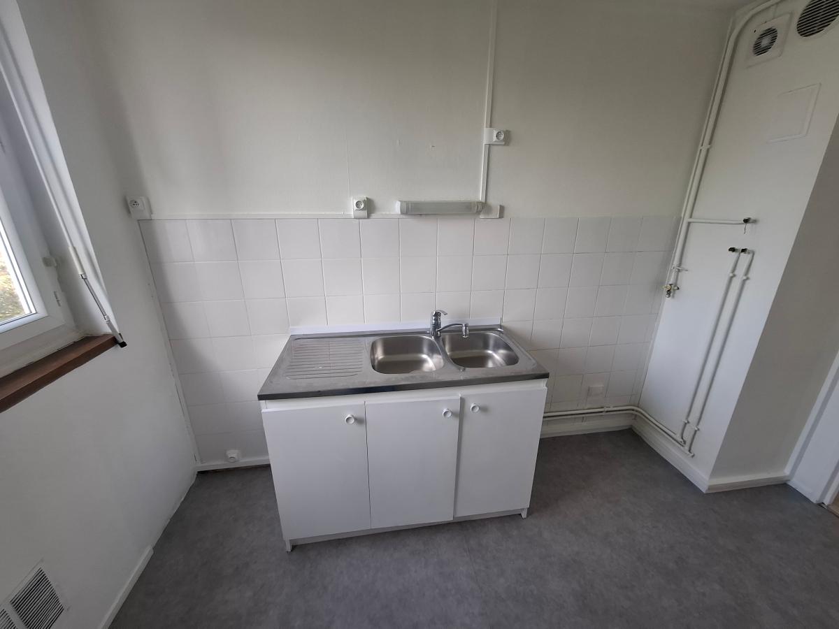 3 pièces - 3ème étage - 63m² - 560,92 € - Photo #5