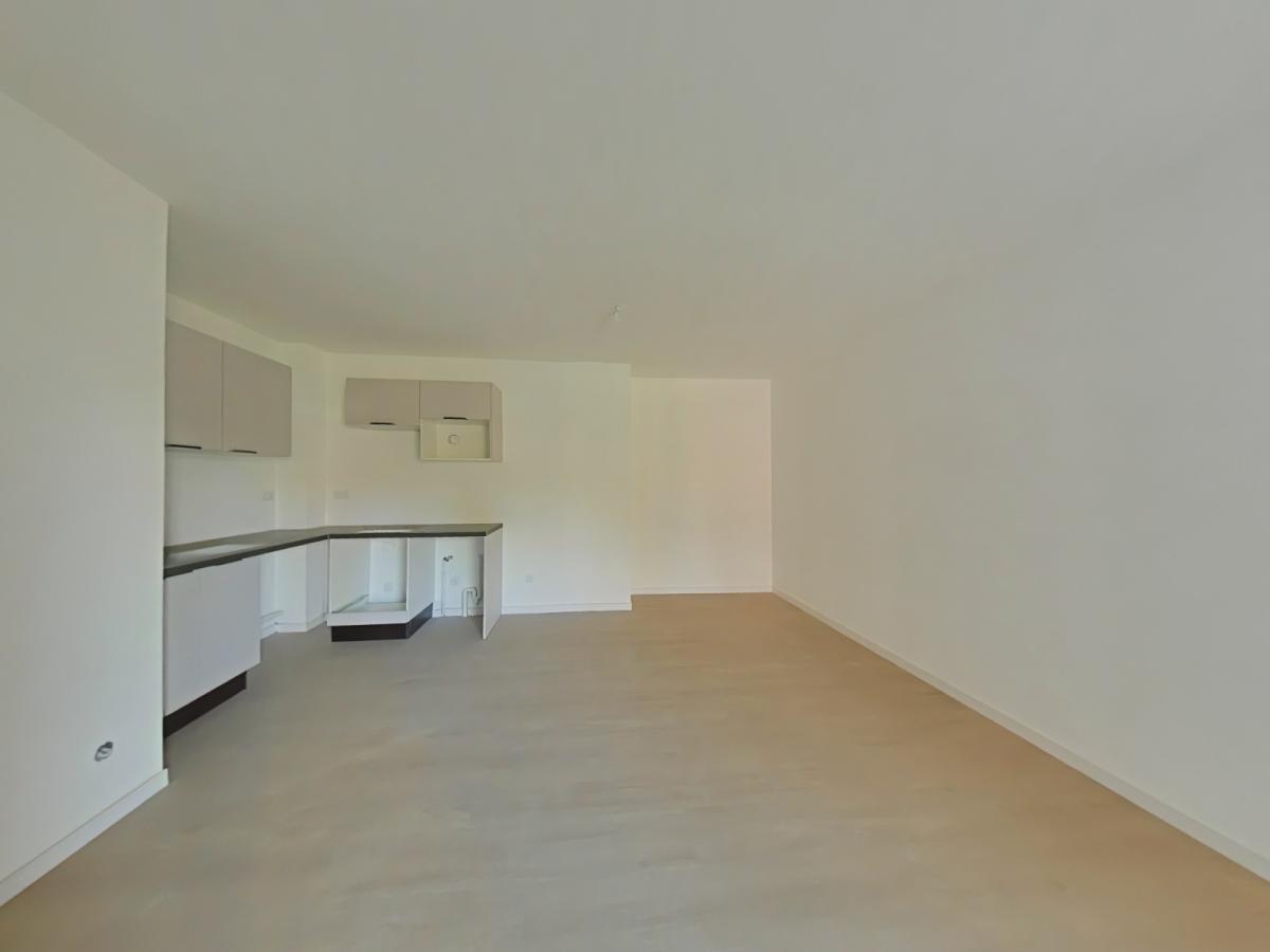 
																																							2 pièces - 
																																						RDC - 50m² - 752,00 € - Photo #1