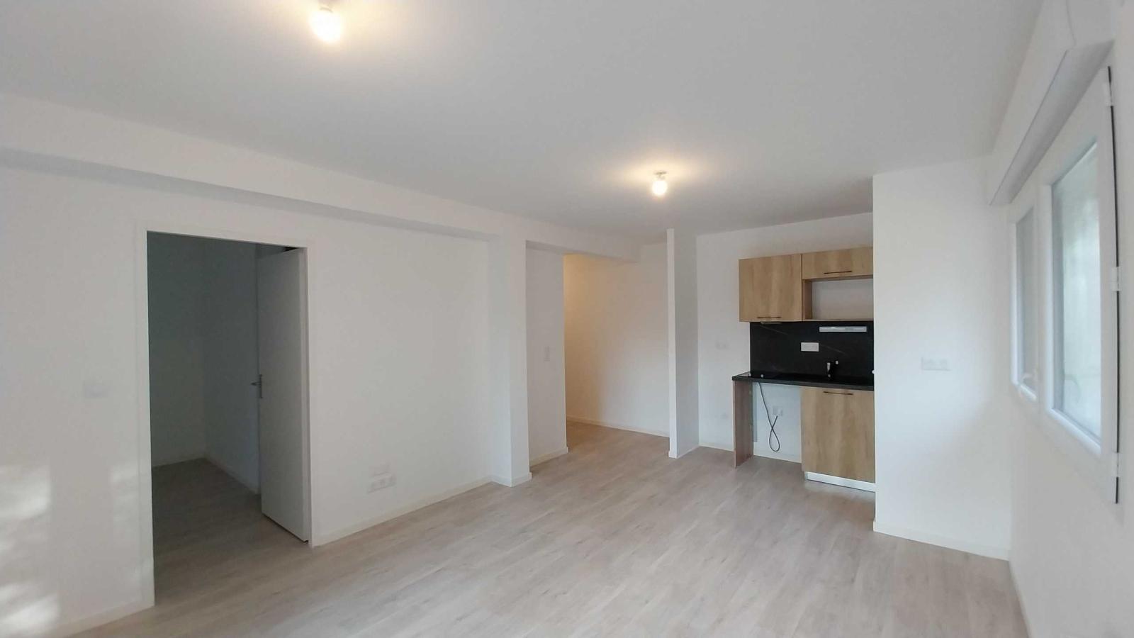 
																																							2 pièces - 
																																						1er étage - 42m² - 551,33 € - Photo #2