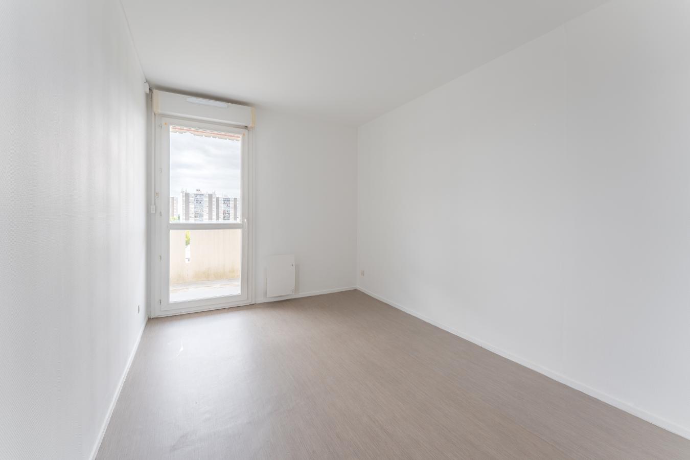 
																			2 pièces - 
																		8ème étage - 139 000 € - Photo #4