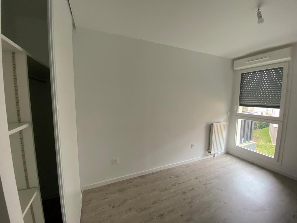 
																			4 pièces - 
																		1er étage - 69m² - 1 054,97 € - Photo #3