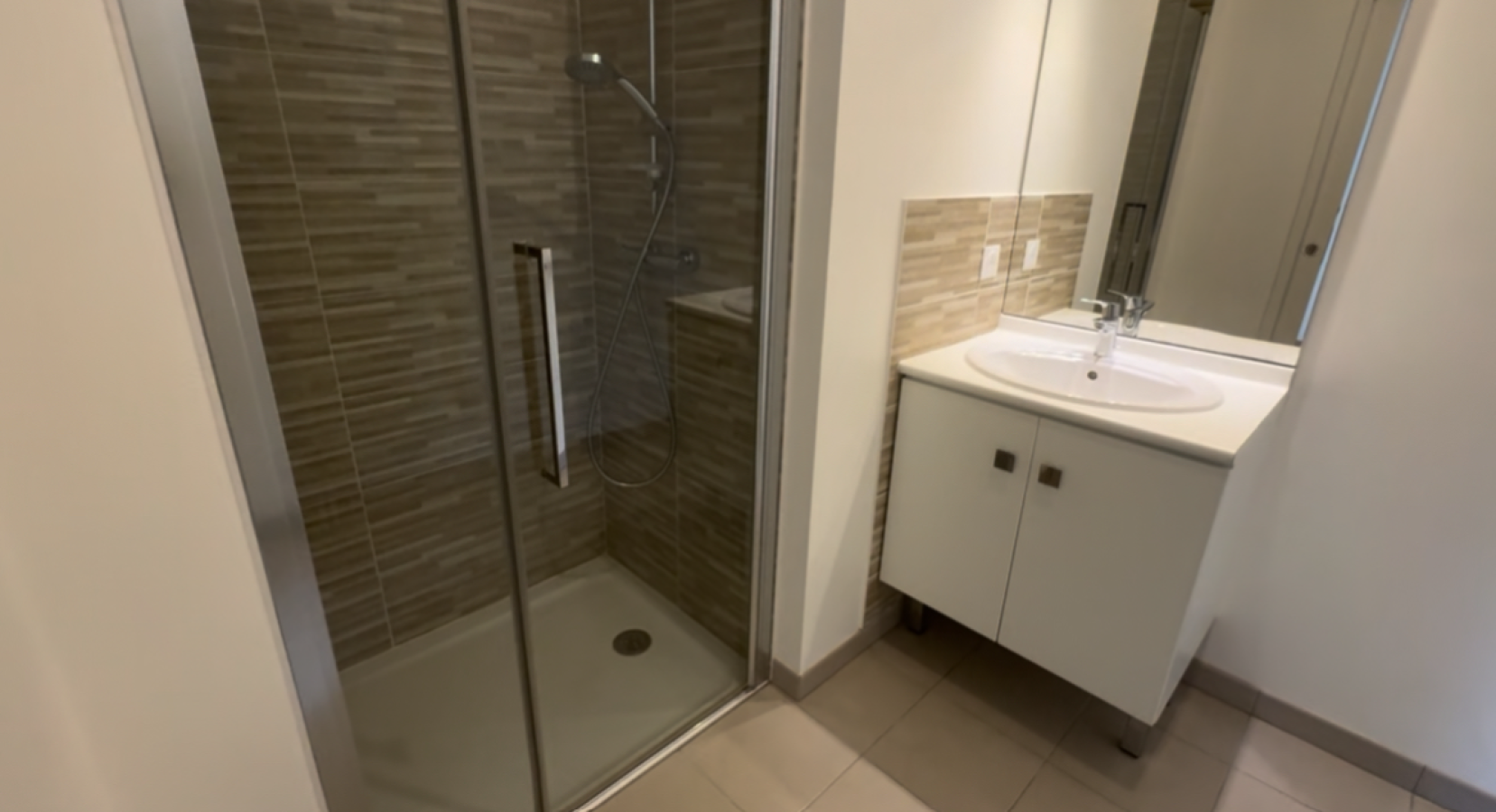 2 pièces - 1er étage - 46m² - 620,00 € - Photo #5