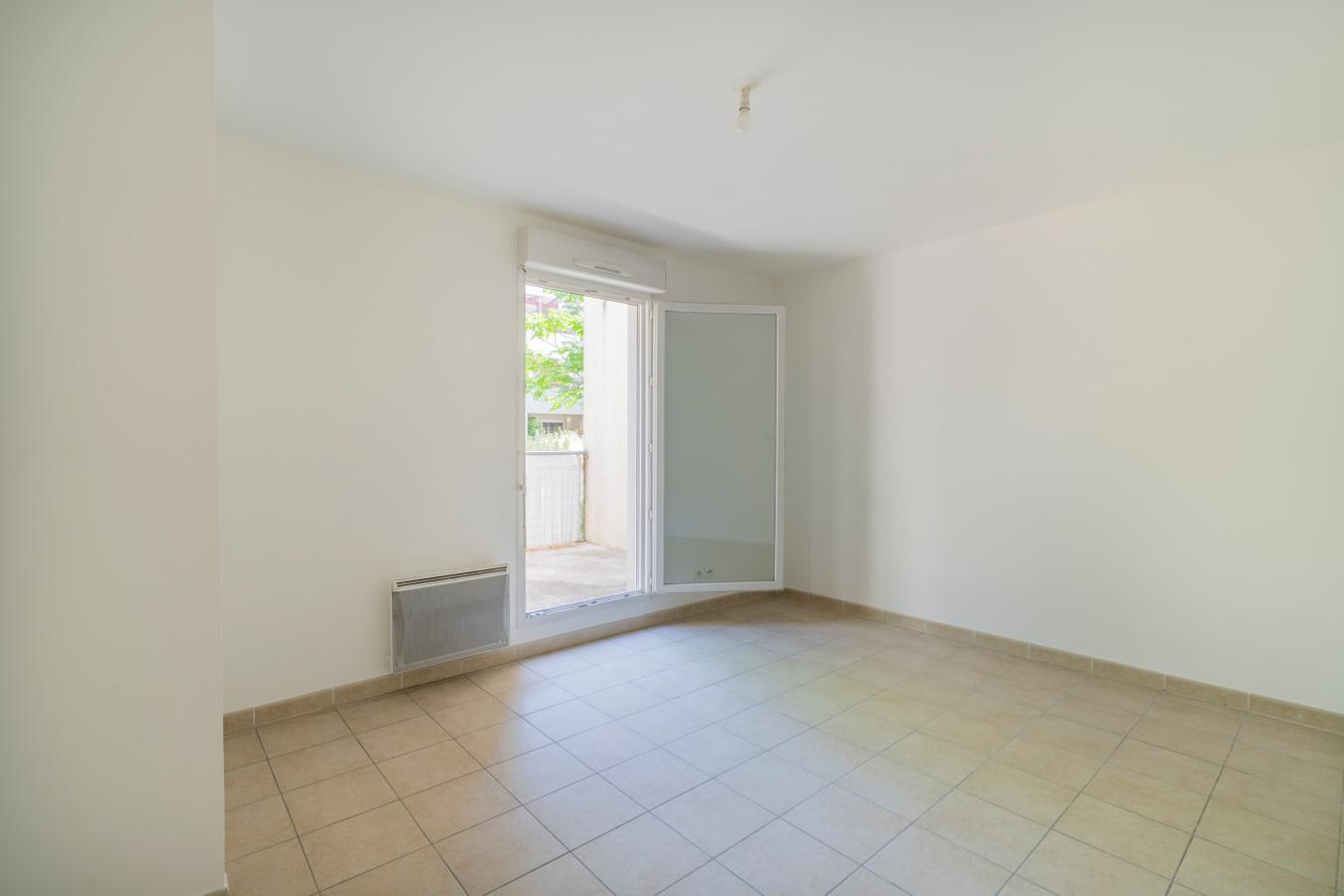 
																			3 pièces - 
																		RDC - 225 400 € - Photo #6