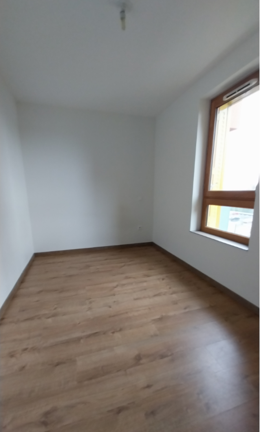 
																																							4 pièces - 
																																						6ème étage - 83m² - 1 062,55 € - Photo #5