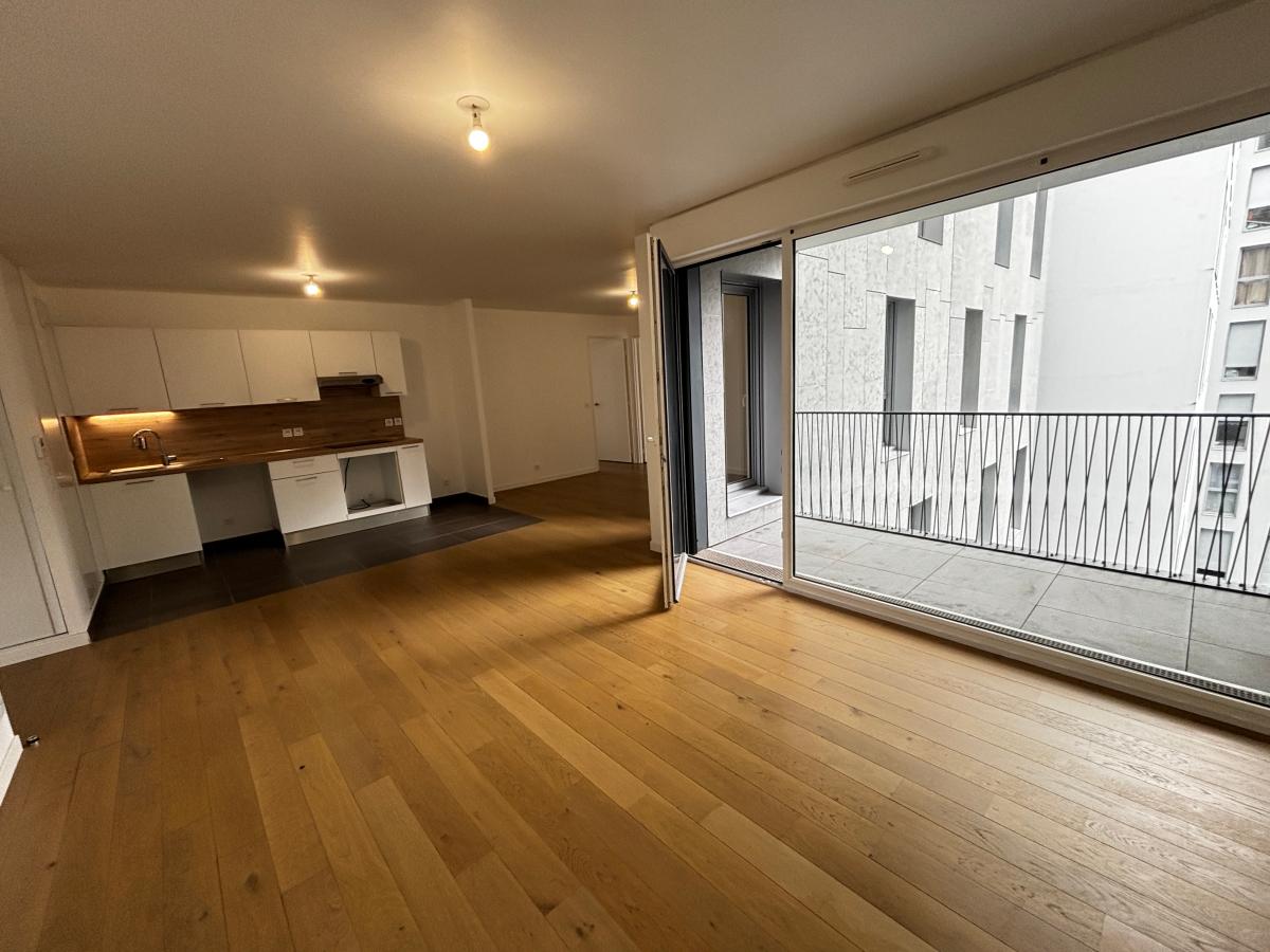 
																			4 pièces - 
																		9ème étage - 76m² - 1 824,92 € - Photo #2