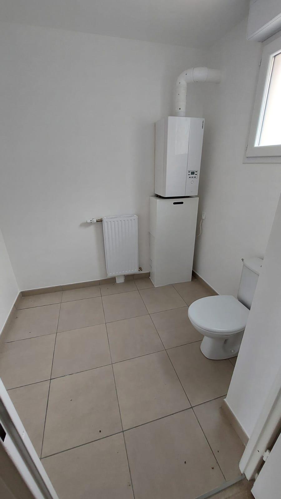 
																																							4 pièces - 
																																						RDC - 89m² - 895,08 € - Photo #3