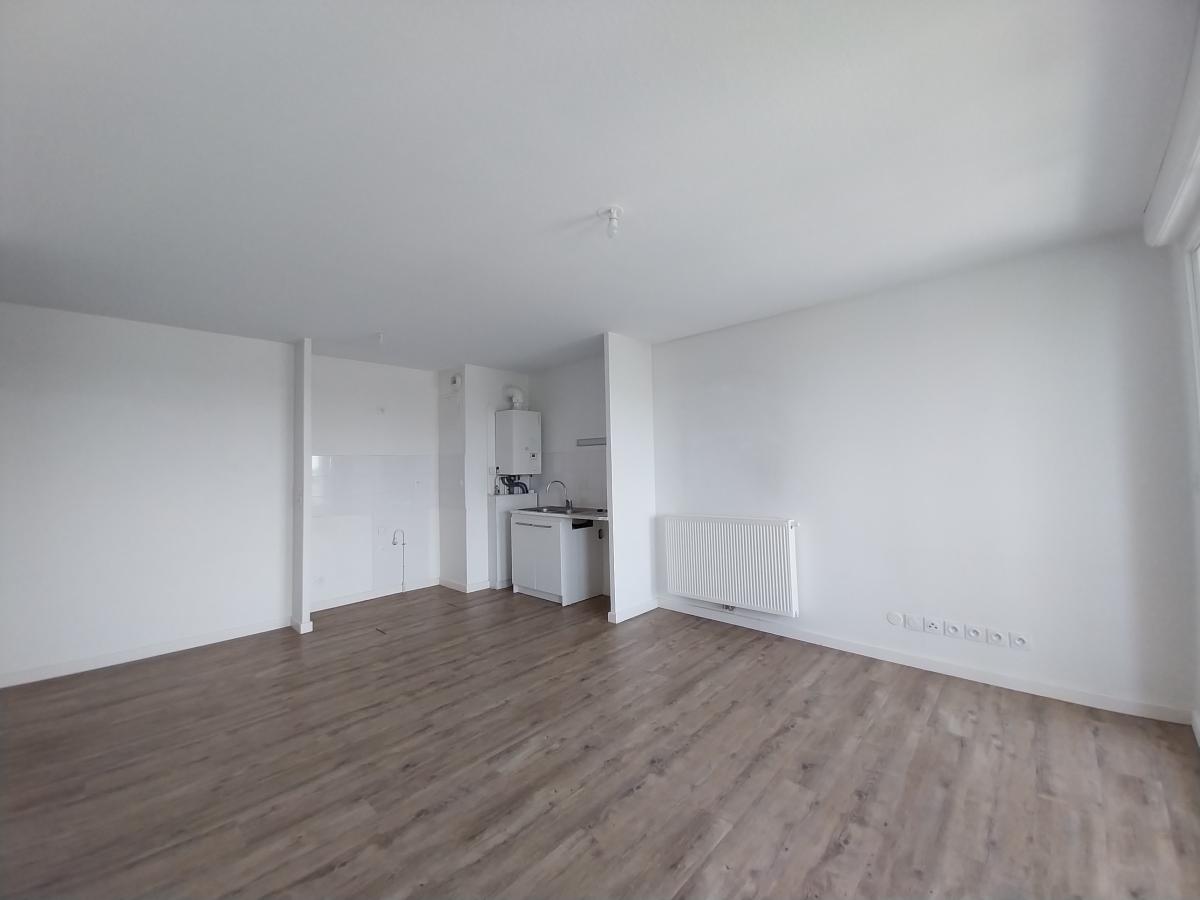 
																																							3 pièces - 
																																						7ème étage - 66m² - 886,29 € - Photo #4