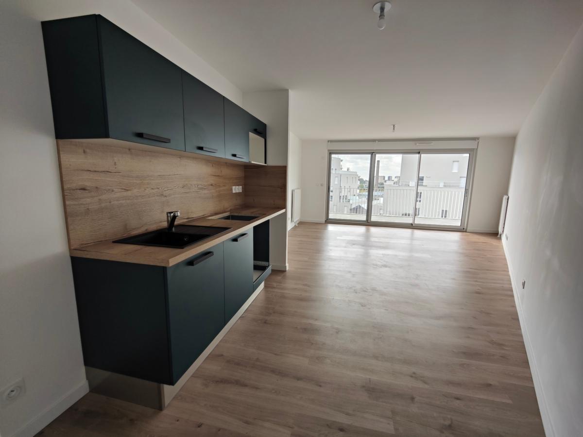 
																																							3 pièces - 
																																						5ème étage - 70m² - 878,10 € - Photo #2