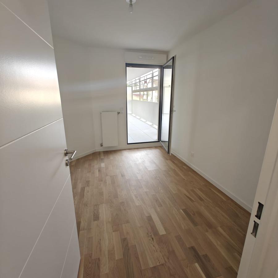 
																			3 pièces – 
																		2ème étage – 72m² - 1 658,21 € - Photo #0