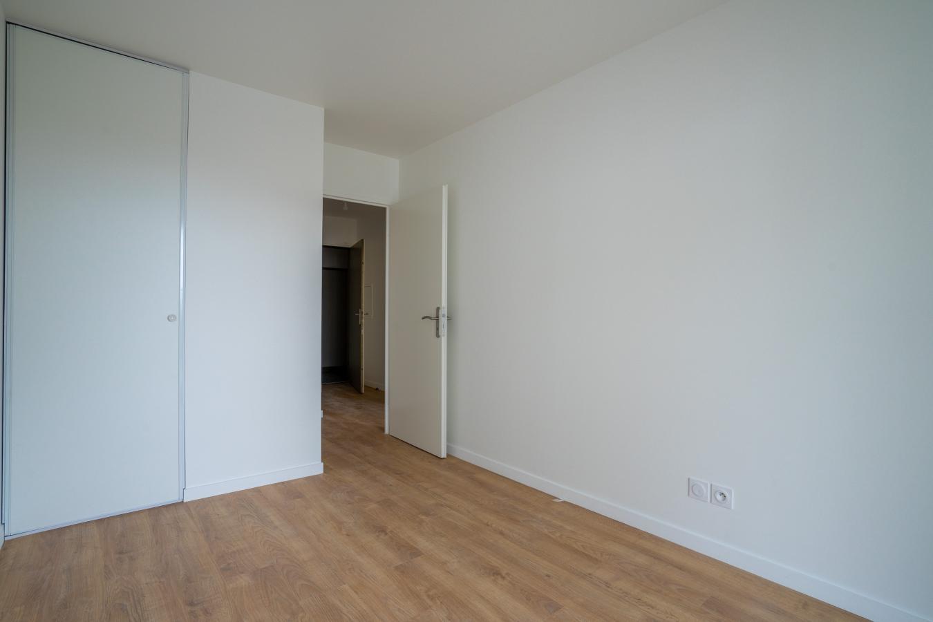 
																																							2 pièces - 
																																						2ème étage - 42m² - 941,45 € - Photo #2