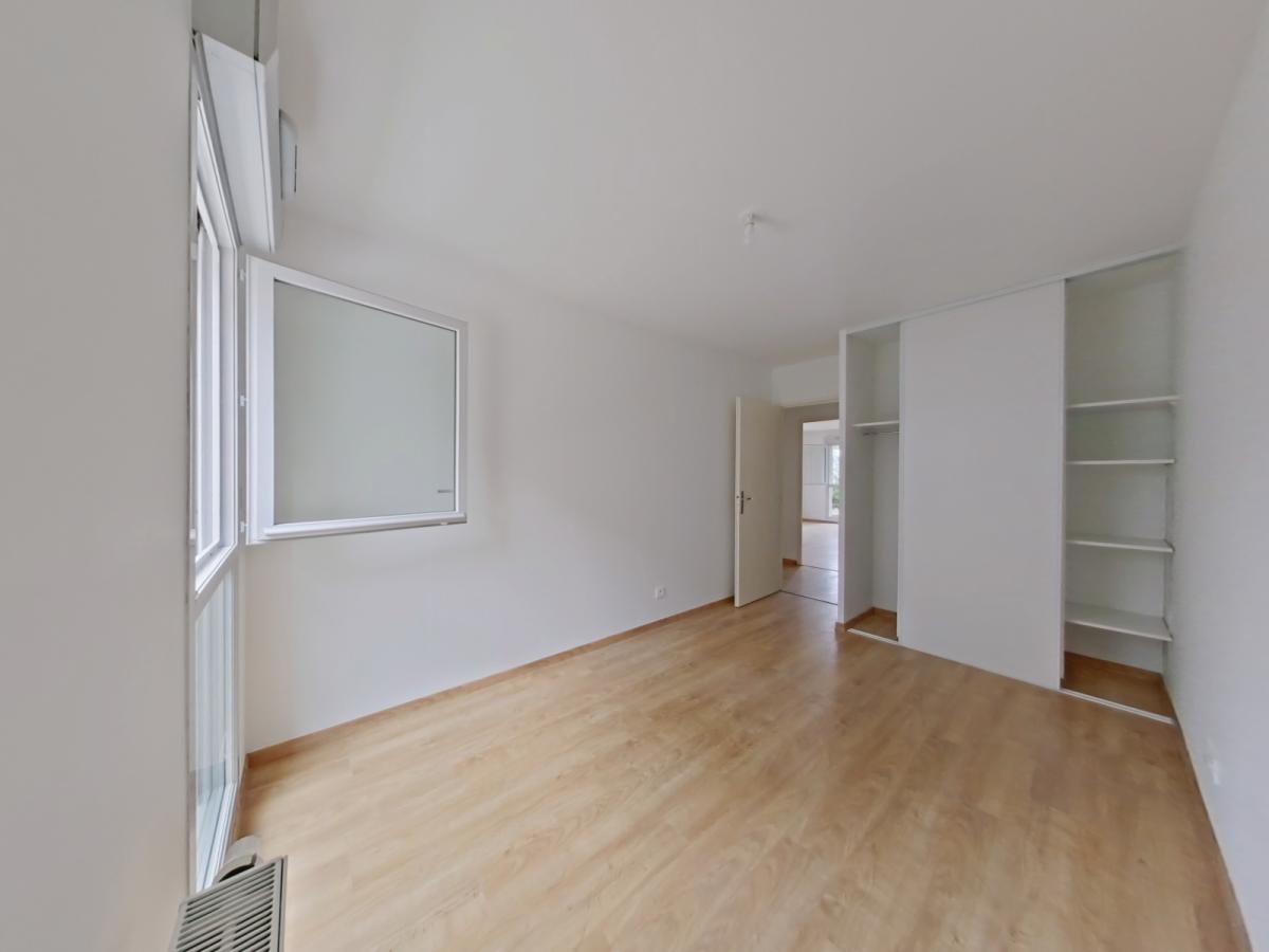 
																																							3 pièces - 
																																						RDC - 67m² - 699,29 € - Photo #4