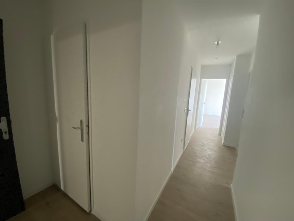 
																																							3 pièces - 
																																						2ème étage - 62m² - 1 076,27 € - Photo #2