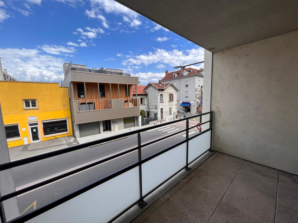 
																			2 pièces - 
																		1er étage - 55m² - 916,82 € - Photo #2