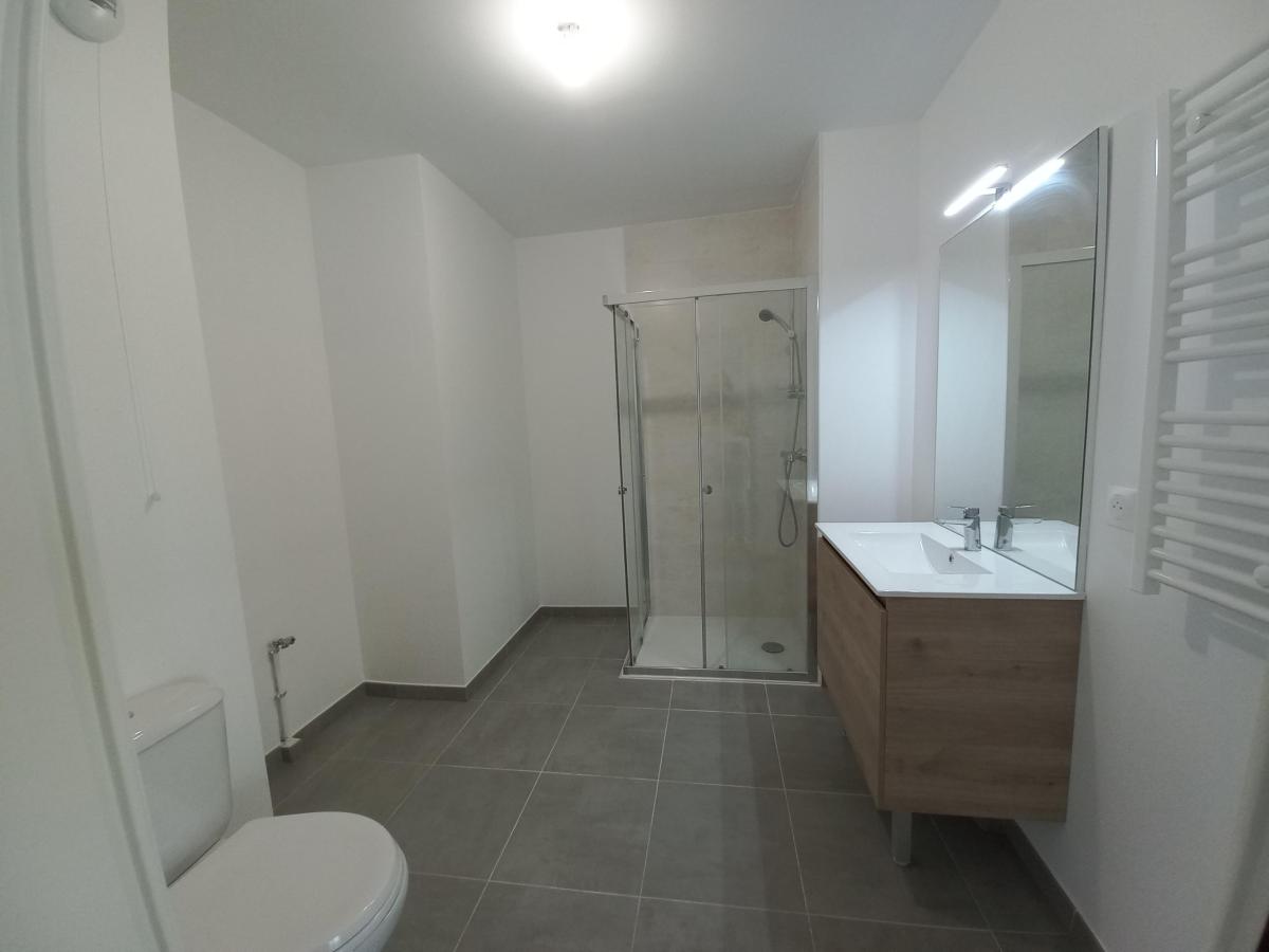 
																																							2 pièces - 
																																						1er étage - 38m² - 842,20 € - Photo #4