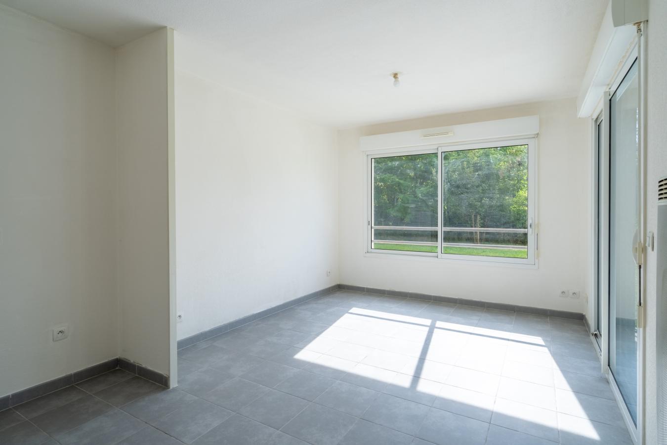 2 pièces - RDC - 45m² - 568,35 € - Photo #3