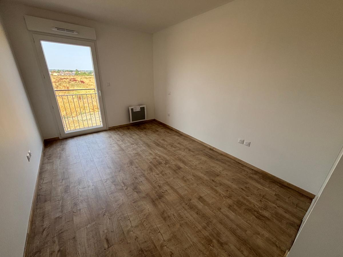 
																																							4 pièces - 
																																						1er étage - 82m² - 947,37 € - Photo #6