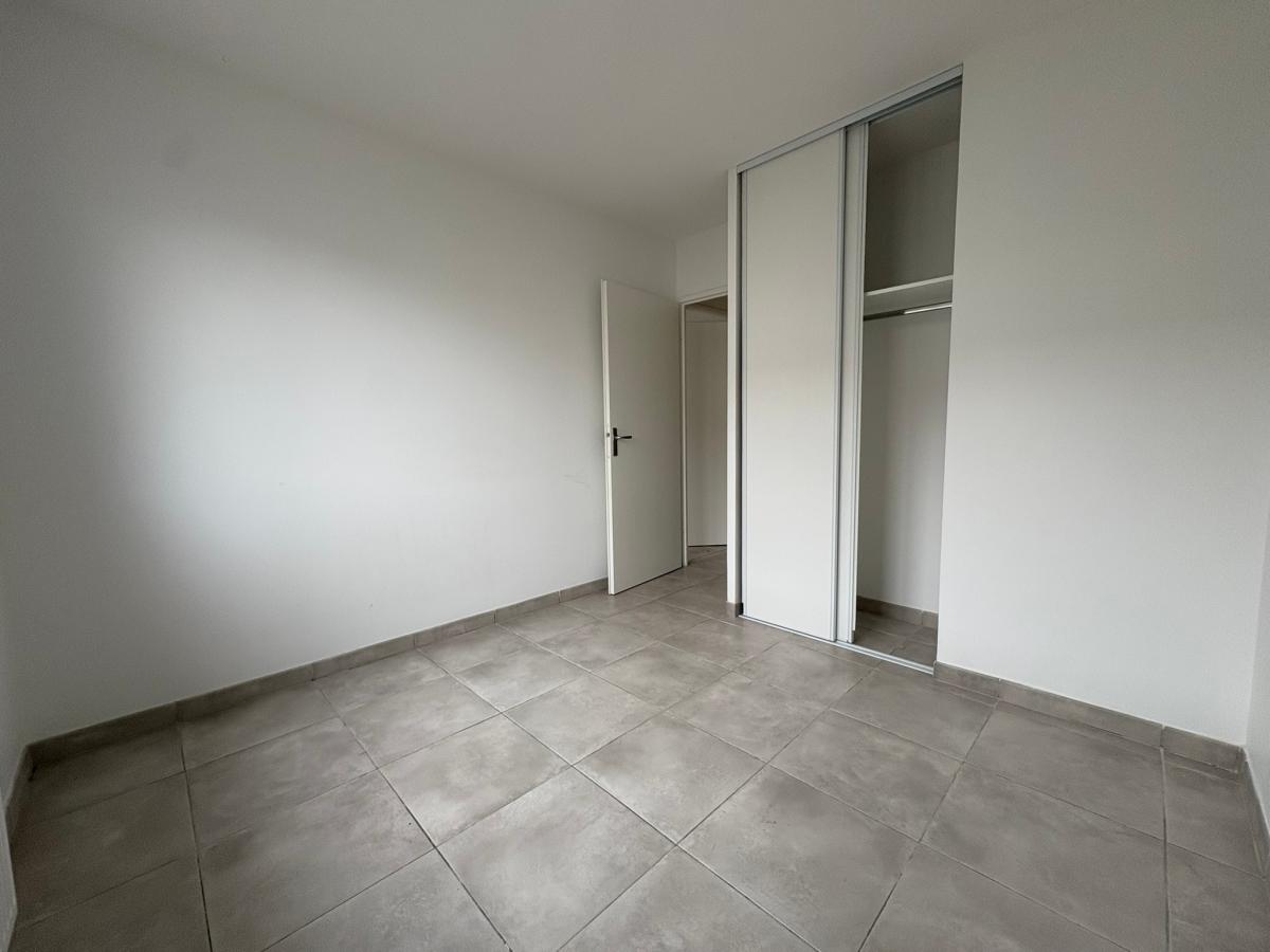 
																																							4 pièces - 
																																						RDC - 76m² - 908,49 € - Photo #5