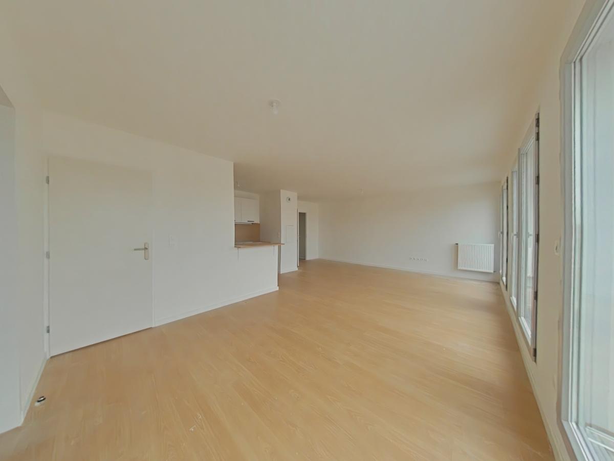 4 pièces - 4ème étage - 89m² - 1 050,77 € - Photo #3