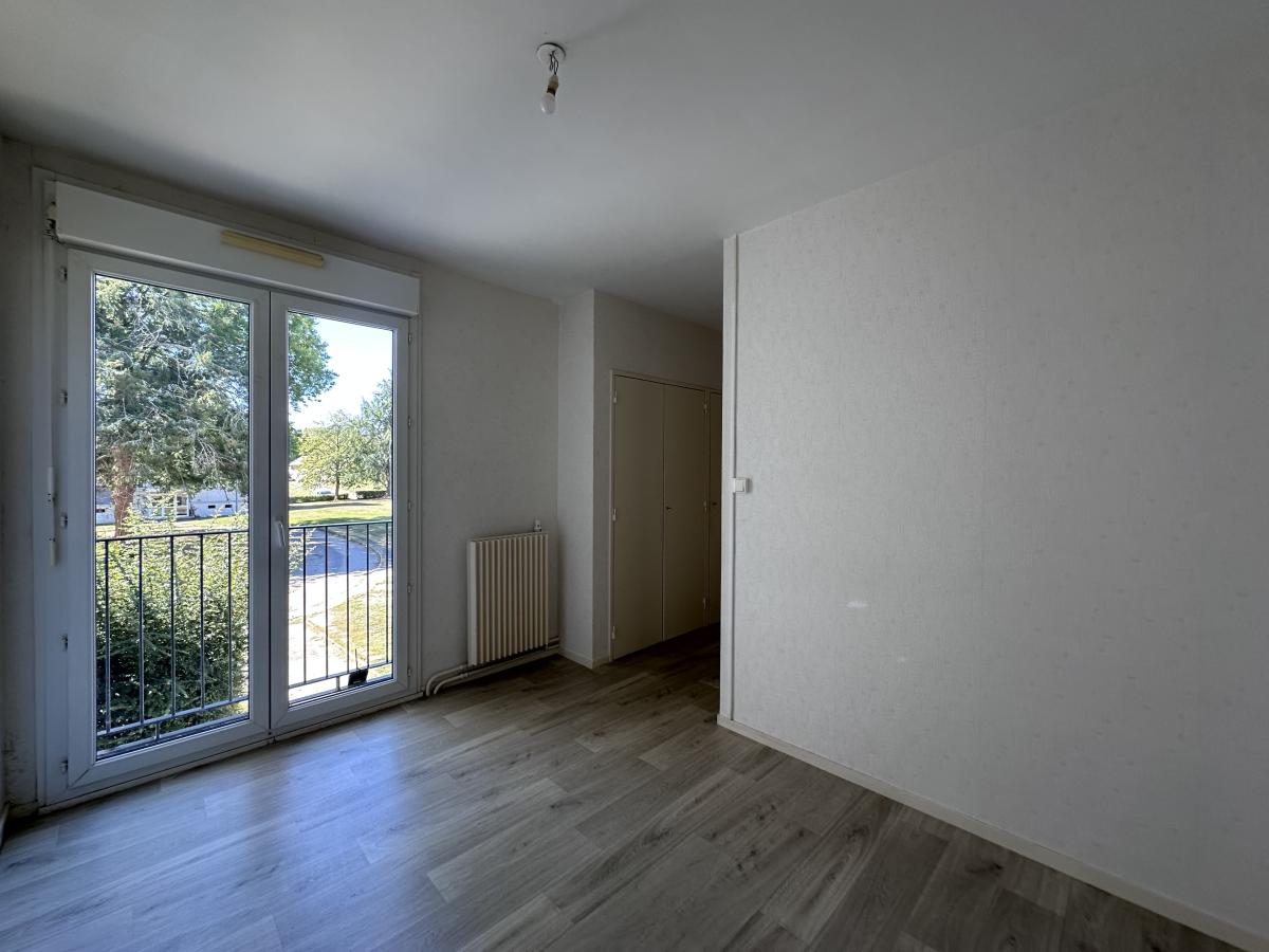 5 pièces - RDC - 107m² - 869,53 € - Photo #5