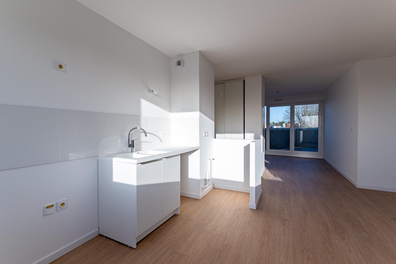 
																																							5 pièces - 
																																						4ème étage - 95m² - 1 622,84 € - Photo #3