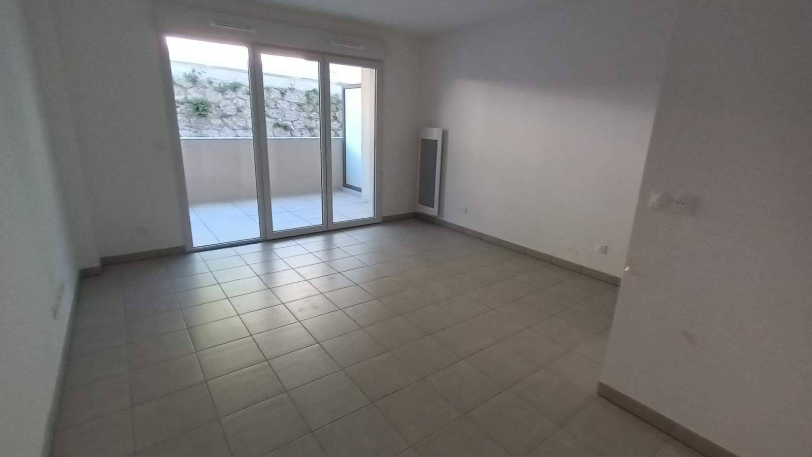 
																																							1 pièce - 
																																						RDC - 29m² - 532,04 € - Photo #5