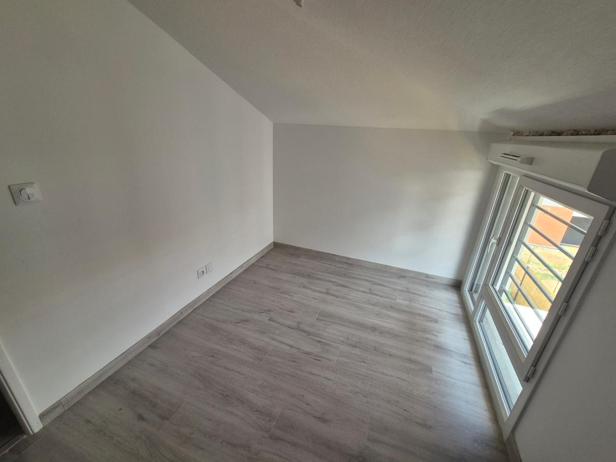 
																																							3 pièces - 
																																						1er étage - 71m² - 841,14 € - Photo #1