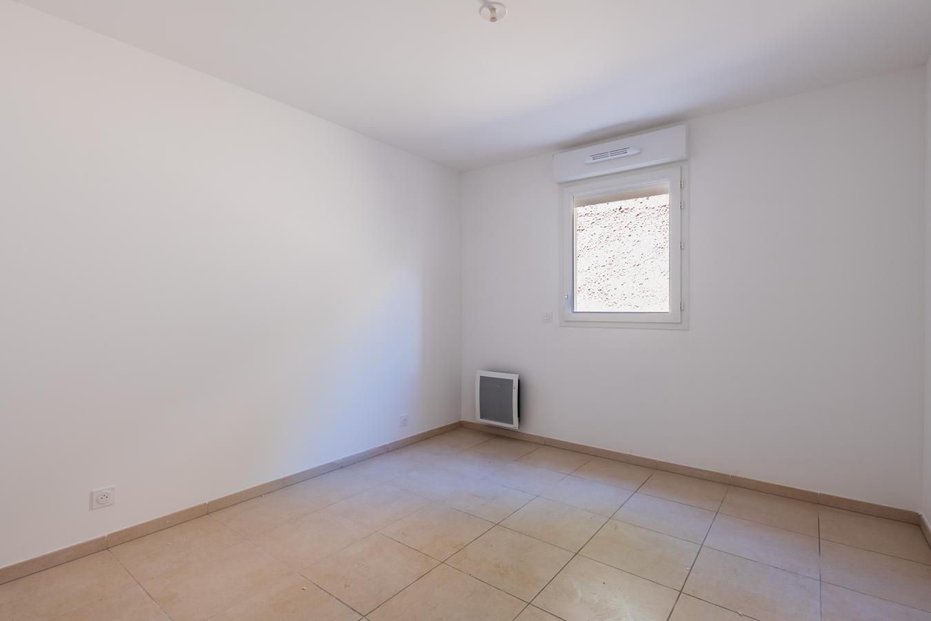 
																			1 pièce - 
																		3ème étage - 37m² - 697,82 € - Photo #5