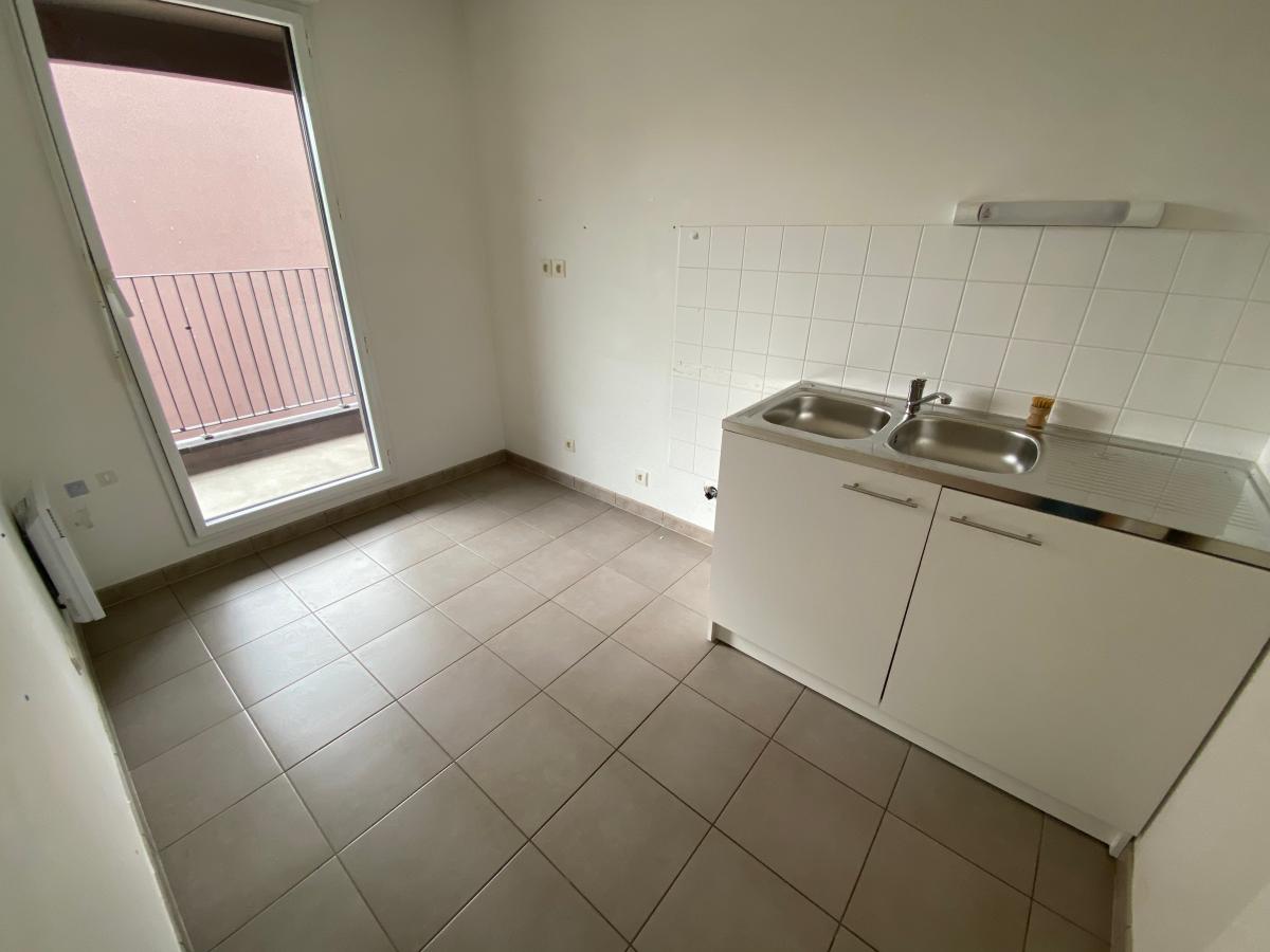 
																			3 pièces - 
																		2ème étage - 70m² - 716,54 € - Photo #1