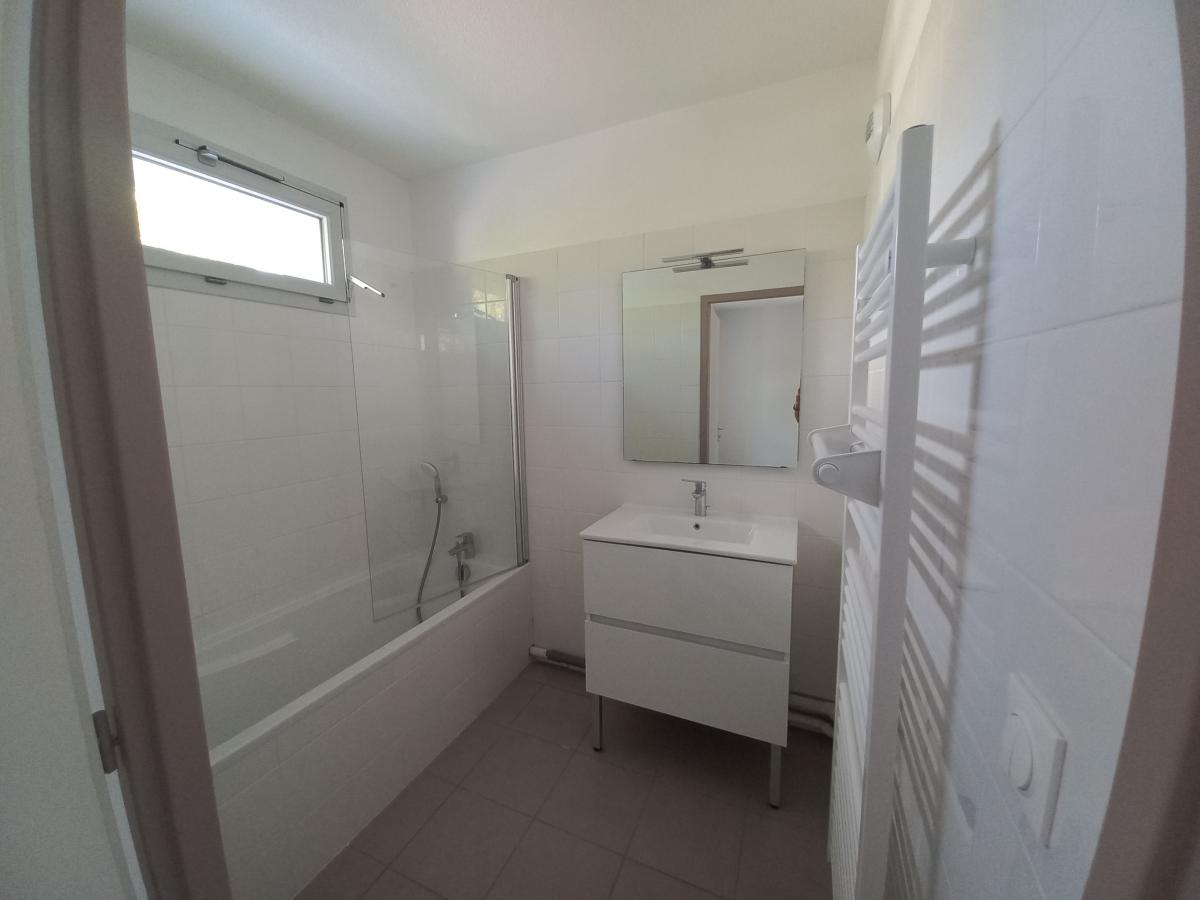 
																																							2 pièces - 
																																						2ème étage - 52m² - 636,18 € - Photo #5
