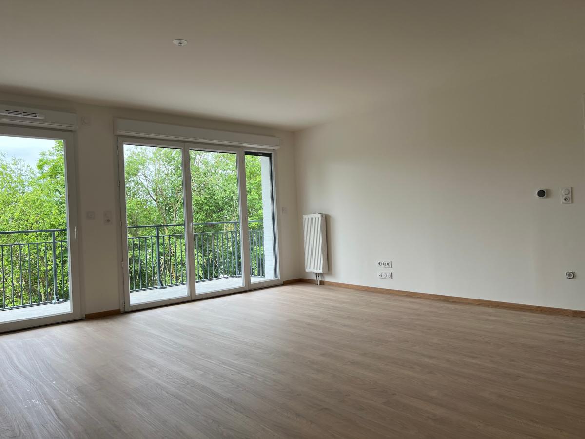 
																																							3 pièces - 
																																						4ème étage - 68m² - 820,50 € - Photo #4