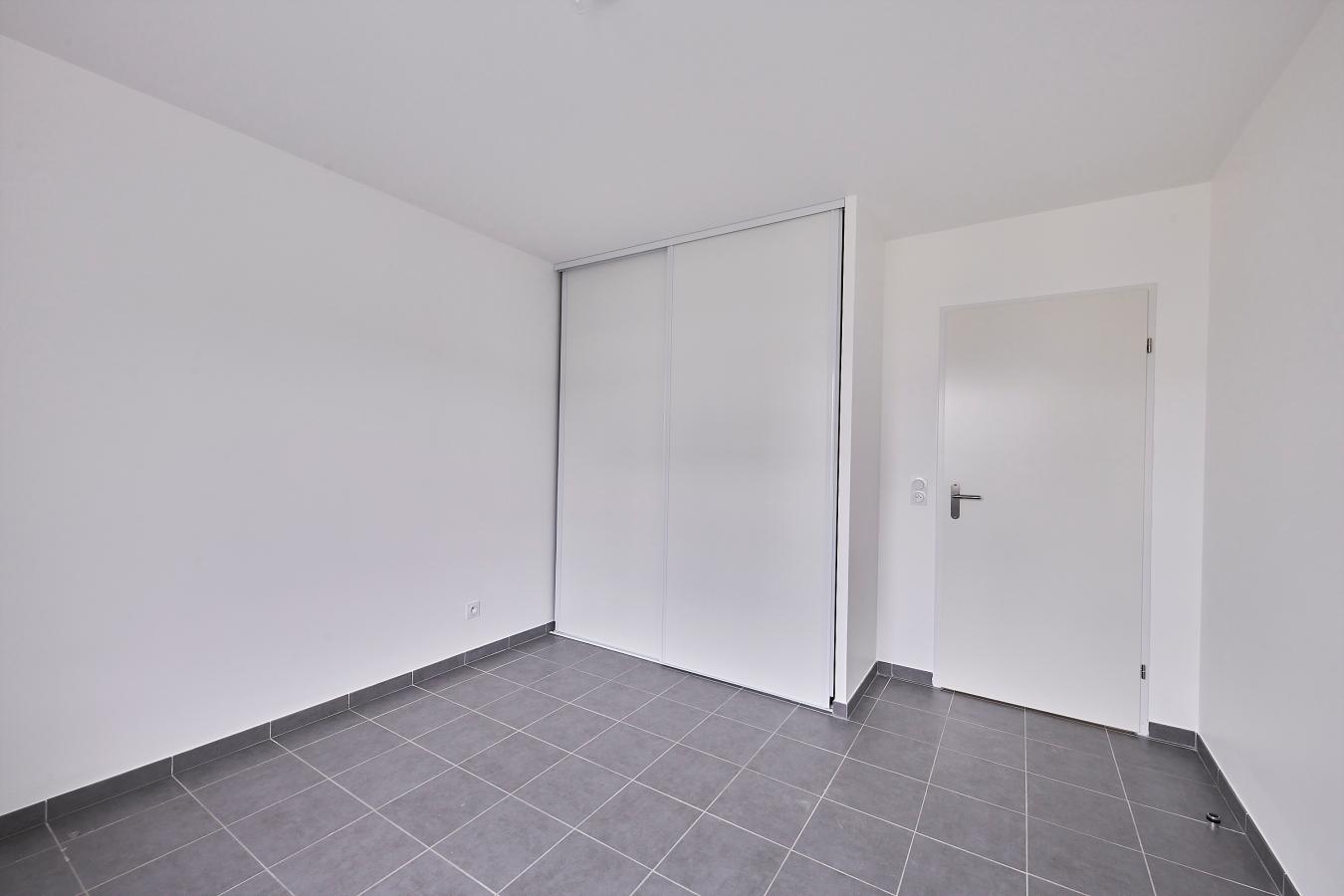 
																																							3 pièces - 
																																						1er étage - 63m² - 780,17 € - Photo #4