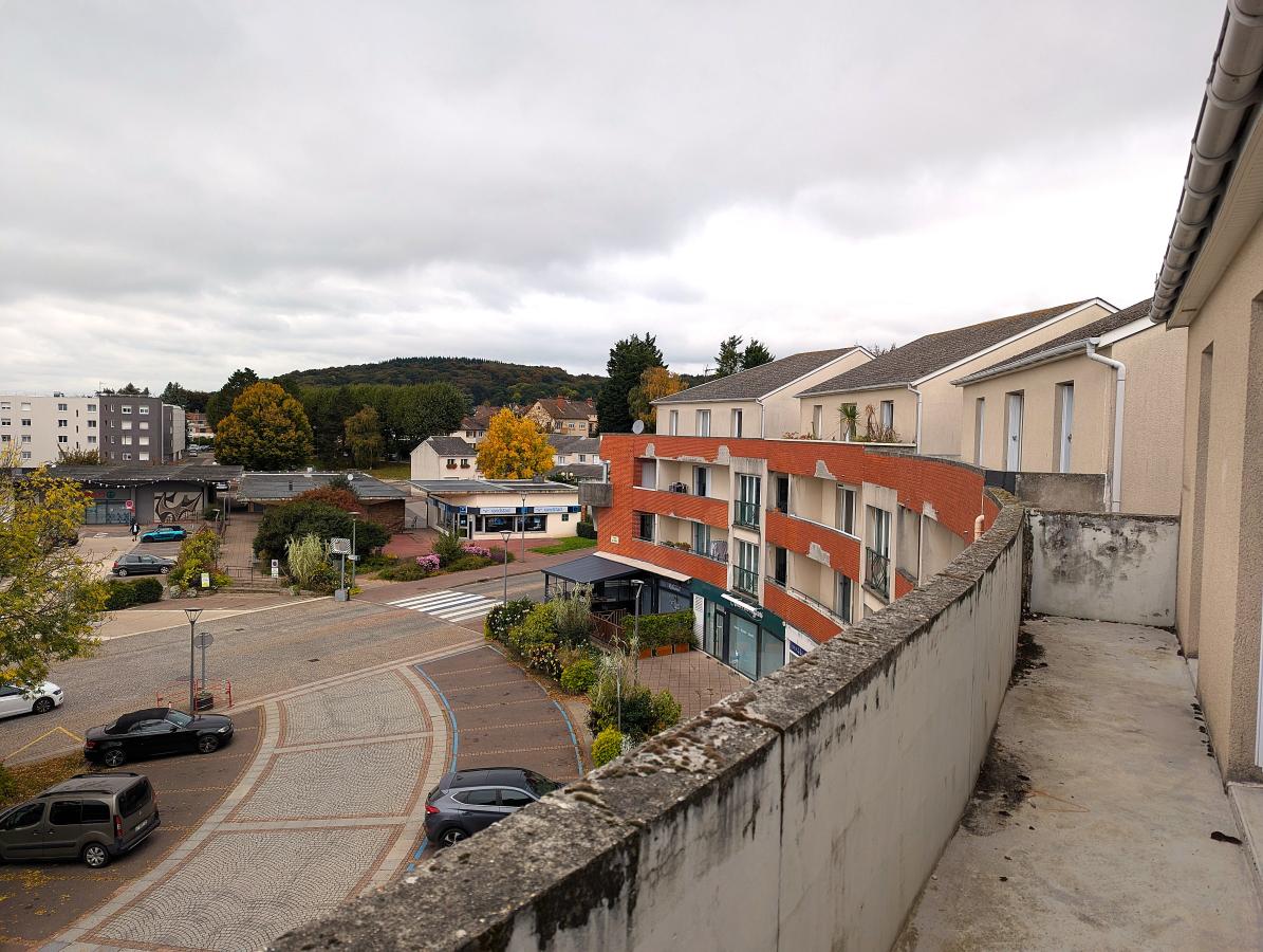
																																							4 pièces - 
																																						3ème étage - 85m² - 105 000 € - Photo #1