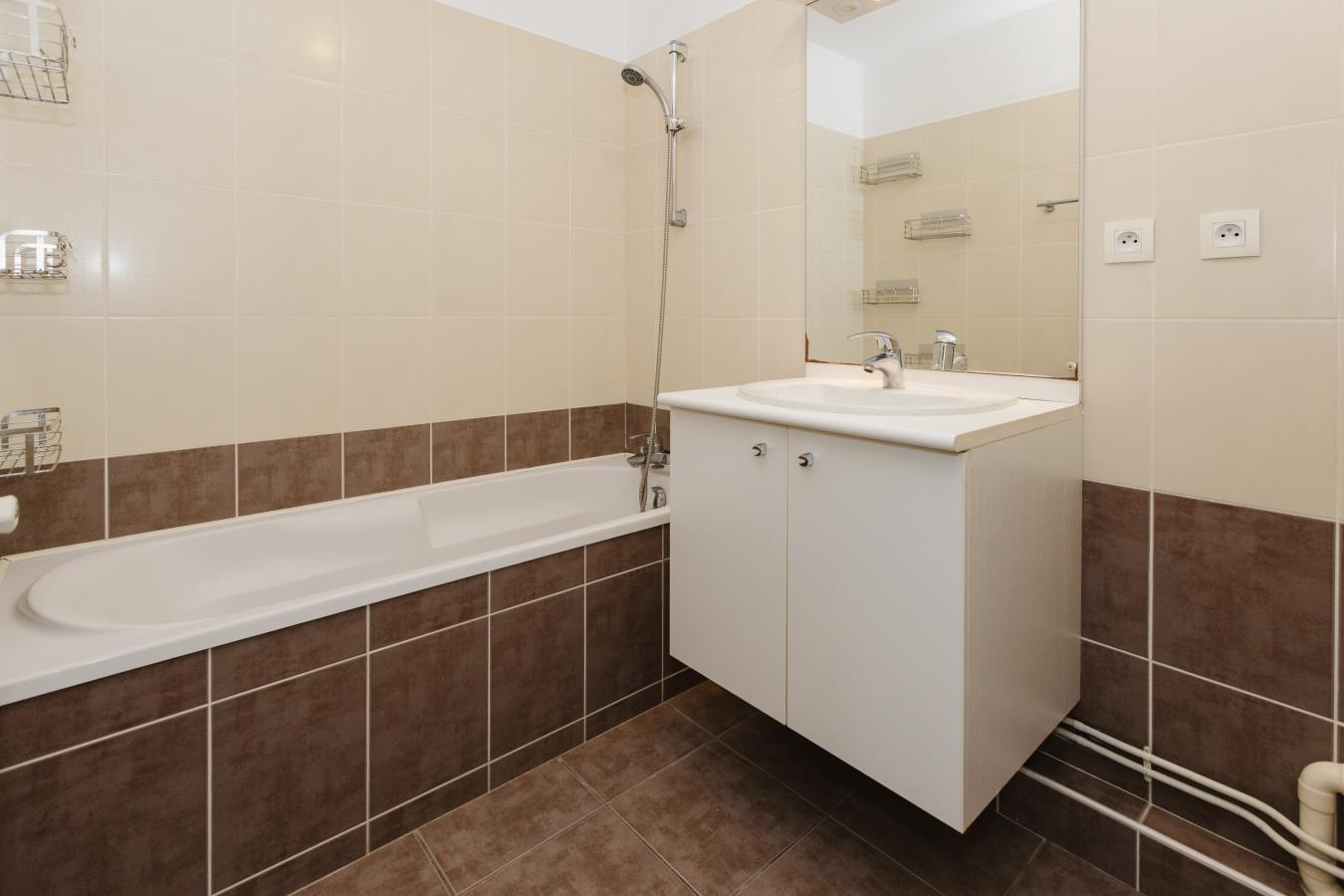 
																			3 pièces - 
																		RDC - 69m² - 216 000 € - Photo #4