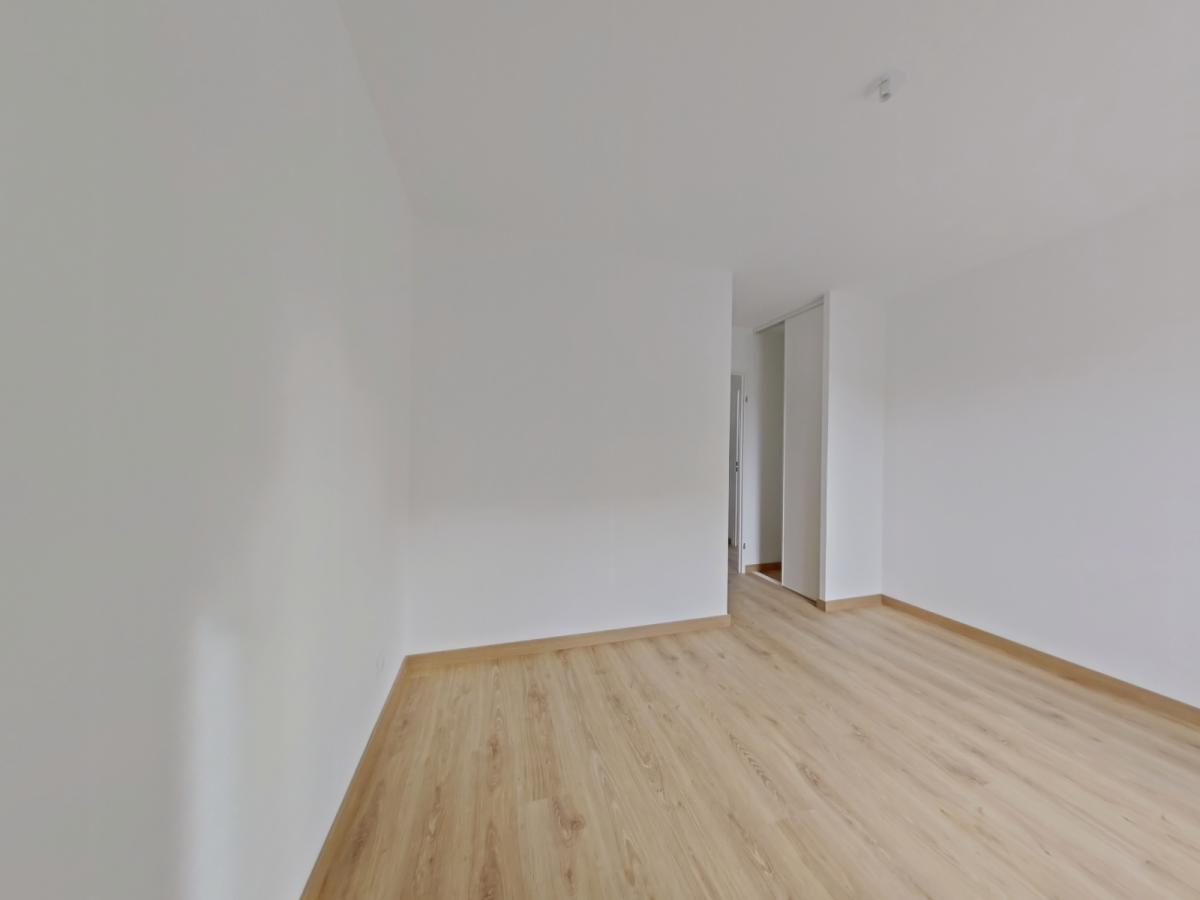 3 pièces - 1er étage - 69m² - 883,39 € - Photo #3