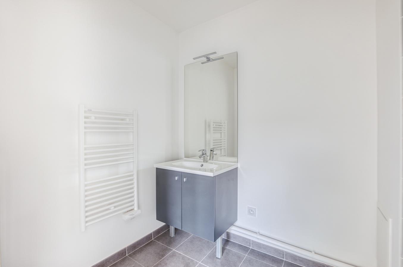
																																							2 pièces - 
																																						1er étage - 48m² - 800,98 € - Photo #5