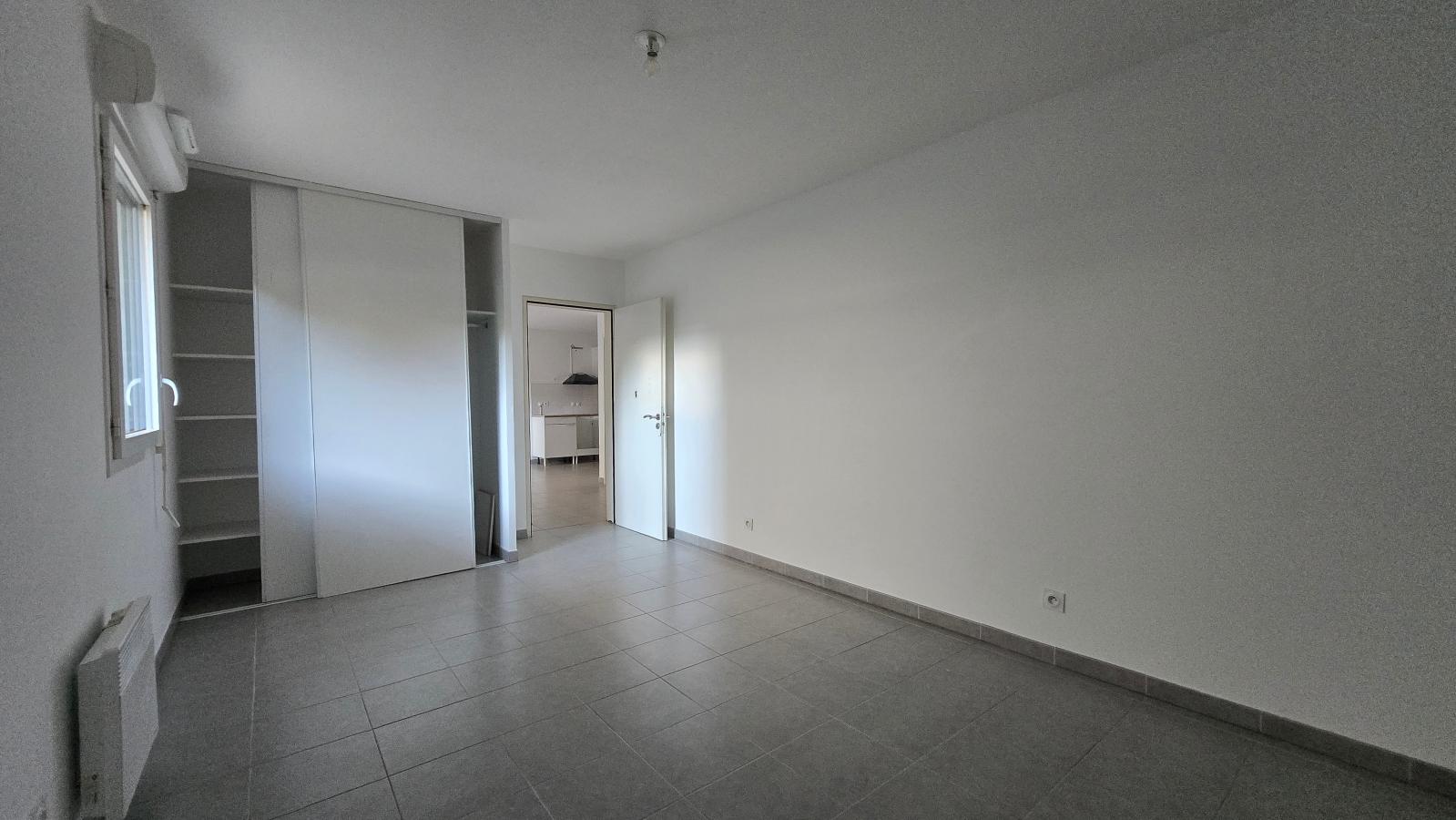 
																																							2 pièces - 
																																						RDC - 53m² - 888,75 € - Photo #5