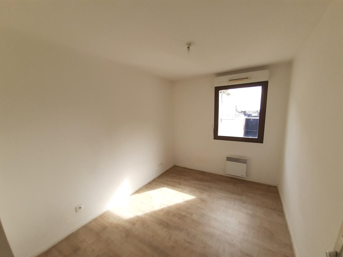 
																			3 pièces – 
																		4ème étage – 60m² - 187 000 € - Photo #2