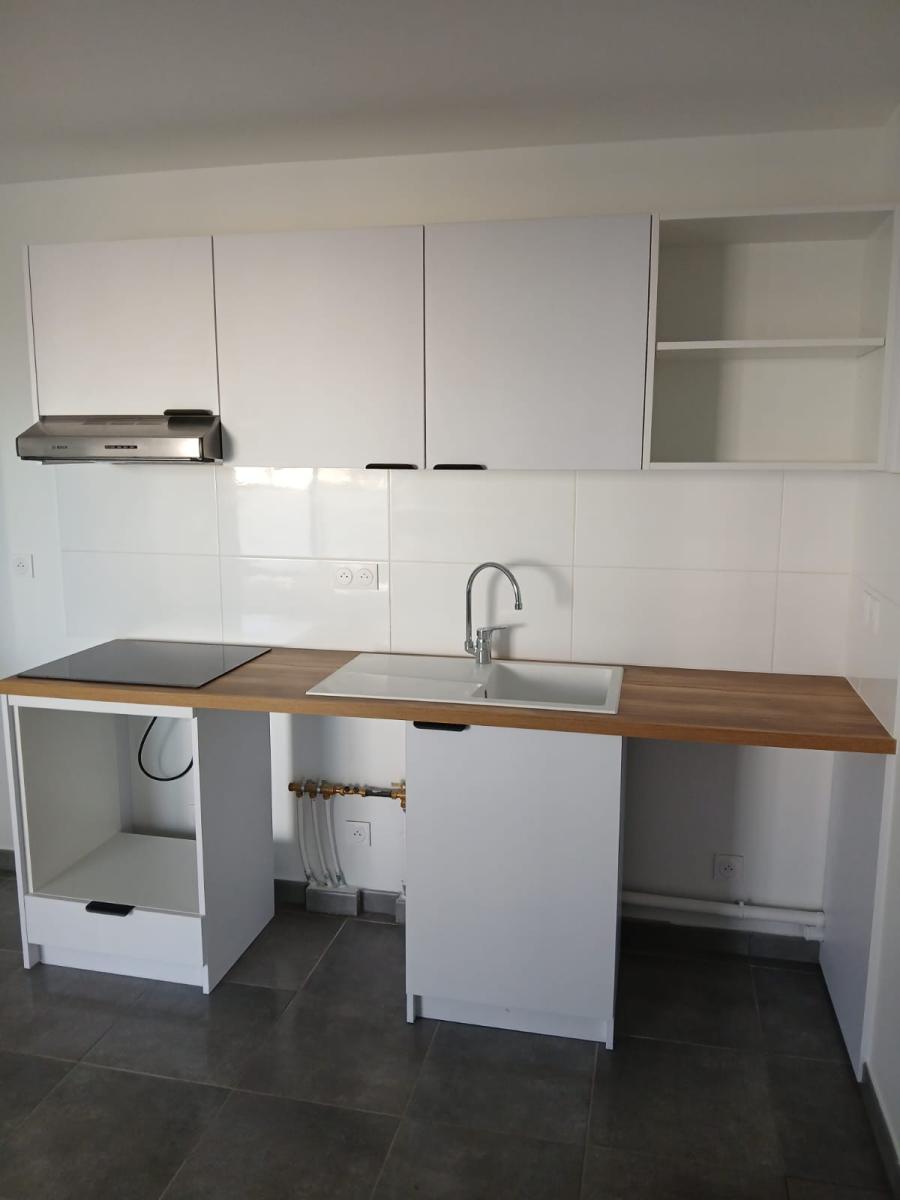 
																																							3 pièces - 
																																						2ème étage - 75m² - 1 033,73 € - Photo #3