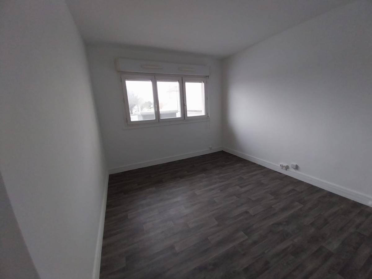 
																			4 pièces - 
																		1er étage - 71m² - 285 000 € - Photo #3