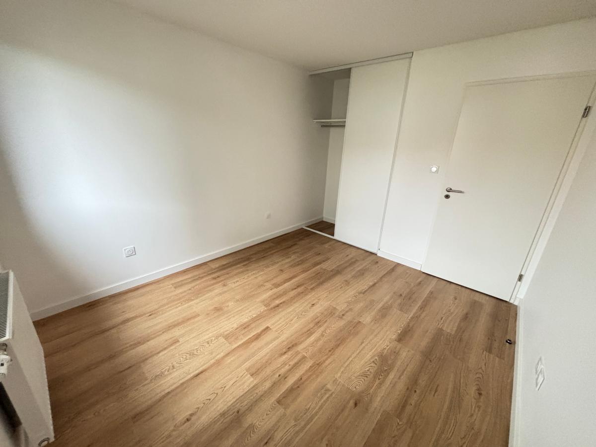 
																			3 pièces - 
																		1er étage - 71m² - 802,71 € - Photo #5