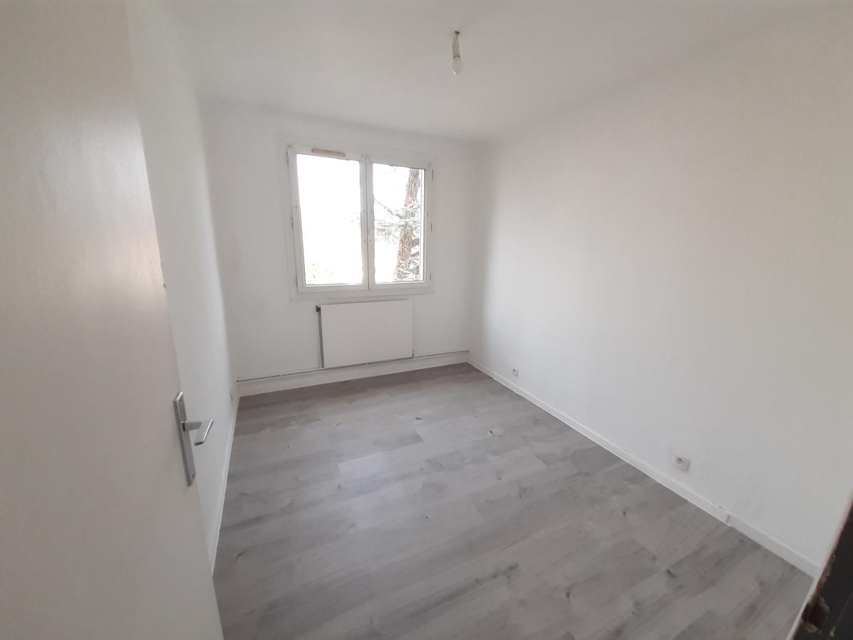 
																			4 pièces - 
																		2ème étage - 61m² - 702,37 € - Photo #1