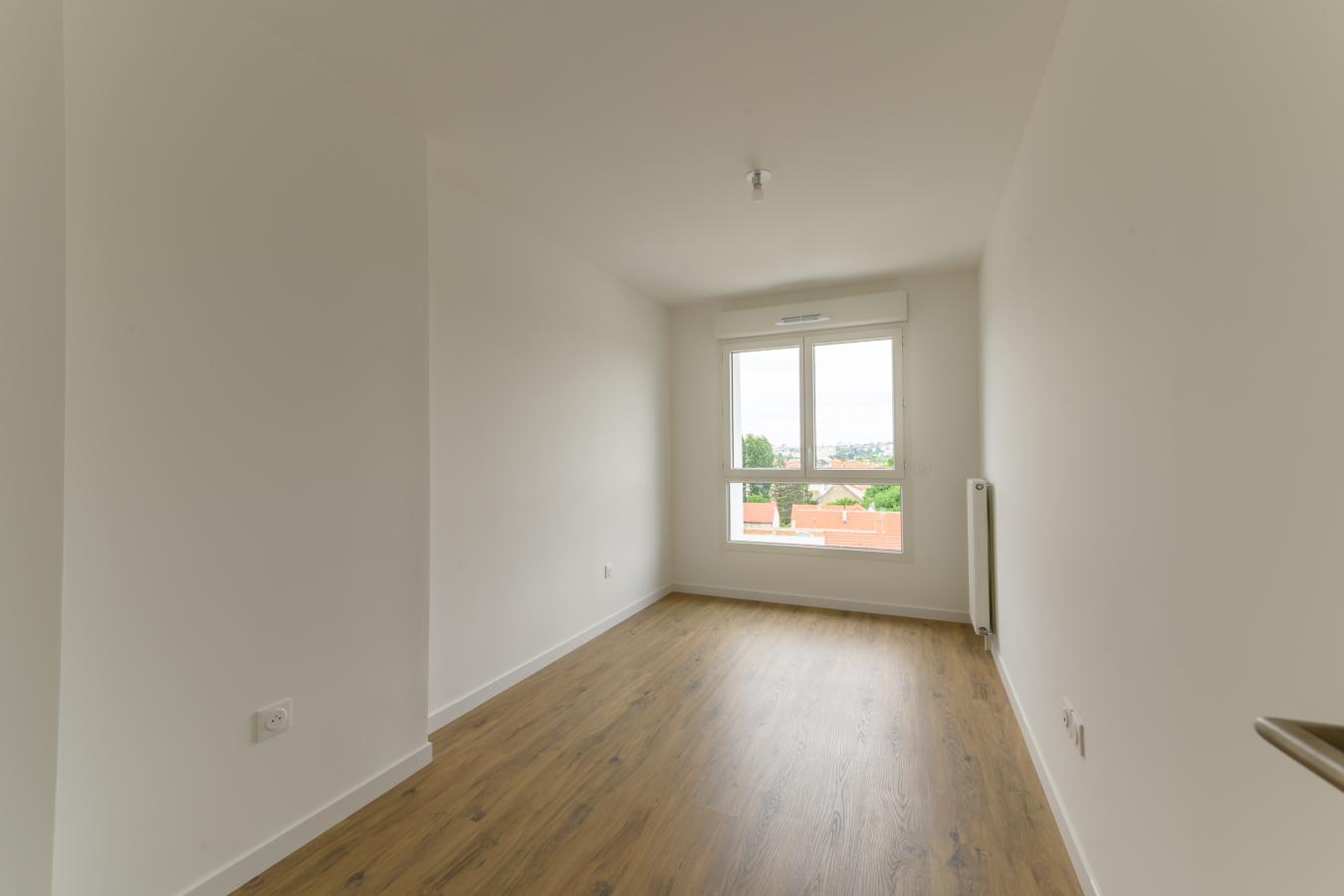 
																																							4 pièces - 
																																						2ème étage - 83m² - 1 821,66 € - Photo #5