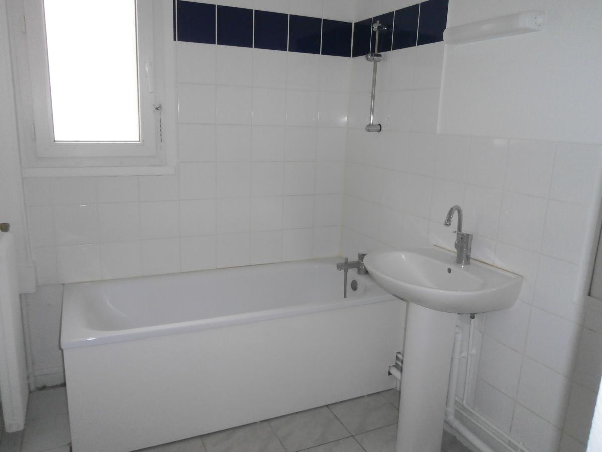 
																																							3 pièces - 
																																						2ème étage - 64m² - 139 000 € - Photo #1